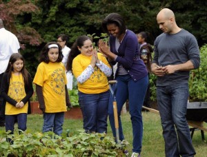 10863660_891649990875240_2085371851_n