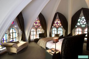1421828215_unusual-themed-hotels-23-2