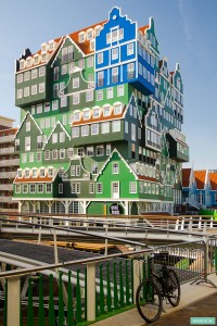 1421828231_unusual-themed-hotels-17__880