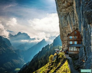 1421828291_unusual-themed-hotels-25__880