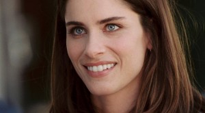 Amanda-Peet-4-850x468