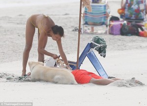 2C0AD36500000578-3225058-image-a-76_1441626568428