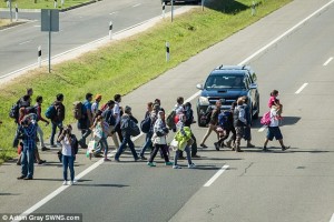 2C1B5CC300000578-3226888-image-a-11_1441796756378