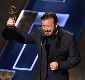 2C92B84200000578-3242807-Prankster_Ricky_Gervais_pretended_to_win_an_Emmy_on_Sunday_night-m-775_1442806642881