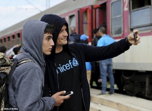 2CE648EF00000578-3253635-image-a-22_1443540592510