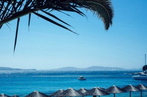 mykanos-wandering-eye-11