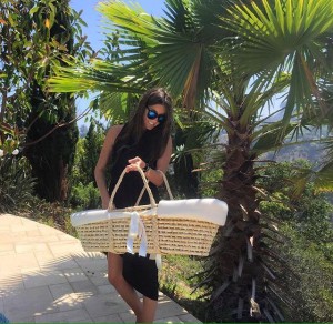 11041299_398339623709338_8432581810364573495_n