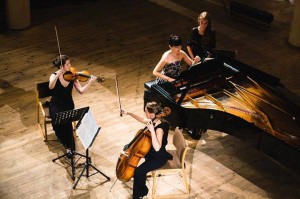 12076950_1055755141124653_941291893_n