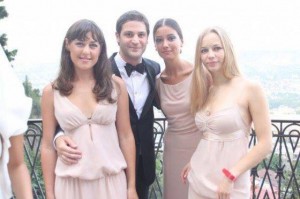 12083613_617605258379914_1716616371_n