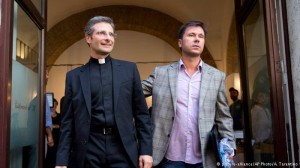 12092462_615692165237890_561162467_n