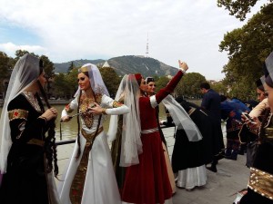 12096338_851398281642997_2892485686838688296_n