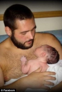 2D02633F00000578-3257223-Mintz_pictured_above_with_his_son_in_a_picture_posted_to_Faceboo-m-6_1443789569380
