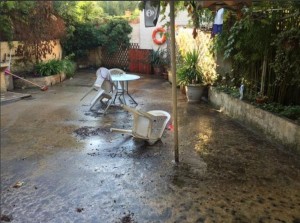 2D10F75900000578-3259269-Ruined_Homes_and_gardens_were_ruined_by_the_flooding_in_Cannes_w-a-72_1443955238490