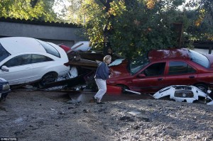 2D114C5200000578-3259269-image-a-110_1443956872821