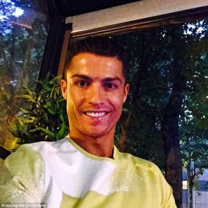 2D5FCD7D00000578-0-image-a-61_1444824199548