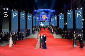 2DCF82BA00000578-3290358-image-a-159_1445884783739