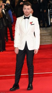 2DCFB97800000578-3290358-image-m-177_1445886350734