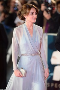 2DCFF51900000578-3290358-image-a-205_1445887945898