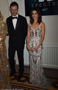 2DD00F2C00000578-3290575-image-m-98_1445891392096