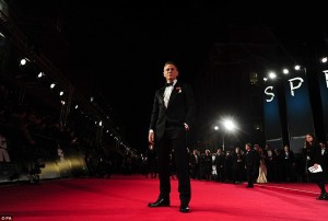 2DD024C500000578-3290358-image-a-17_1445890748036