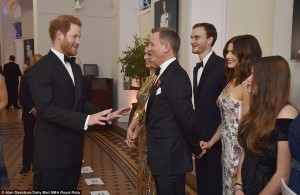 2DD04F9900000578-3290358-image-a-70_1445895162511