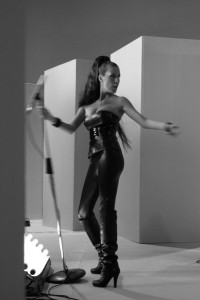 405157_308532132557071_1870199255_n