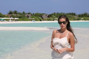 579268_308498792560405_179026195_n