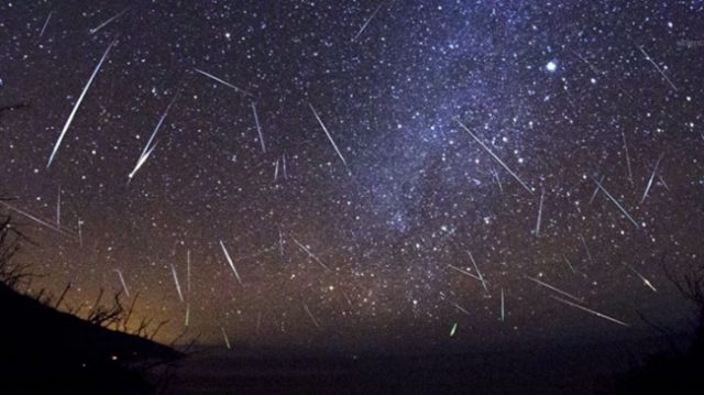 16267965-perseid-meteor-shower-1470730685-650-b648bfc33f-1470745398