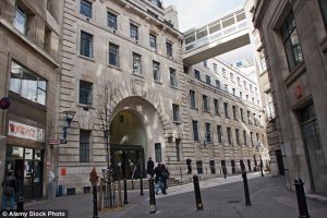 348AD36D00000578-3605275-image-a-6_1464027396290