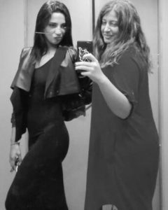 more_img-1474833107424473