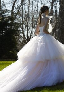 1461178524_f_verawang_spring2017_0011_sigourney