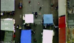 3927b2df00000578-3824788-image-a-18_1475742734386