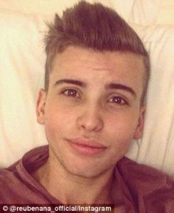 394bb08000000578-3831802-image-m-35_1476155174496