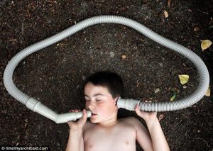 article-2507376-19698cd800000578-957_634x451