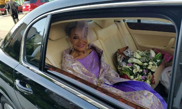 grandma-wedding-t
