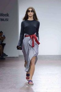 more_img-1478525890596576