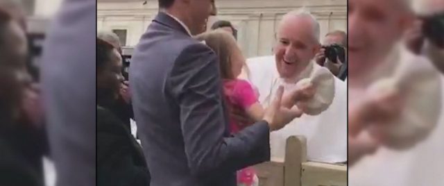 HT-Girl-Takes-Popes-Zucchetto-MEM-170322_31x13_1600