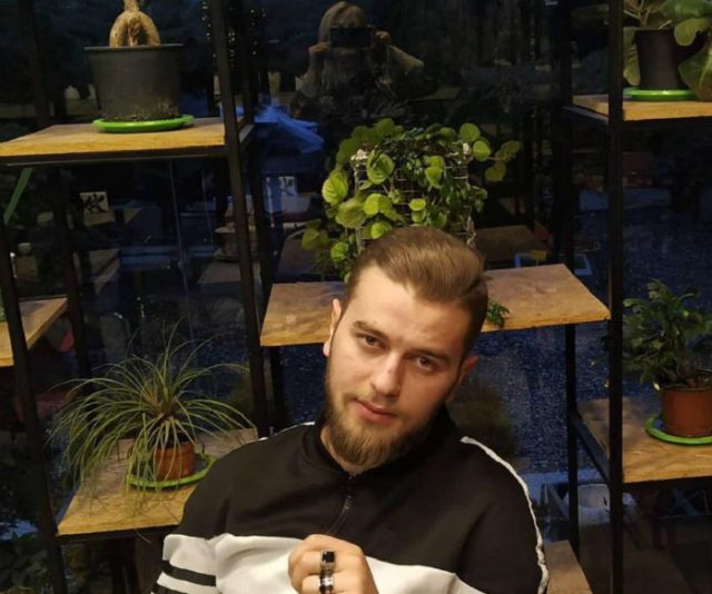 რრრრ