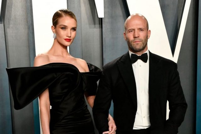 Rosie-Huntington-Whiteley-and-jason-Vanity-Fair-After-party-800x534