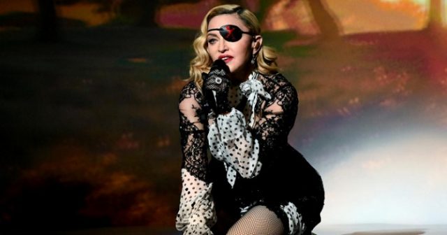 madonna_billboard_1140659999_0