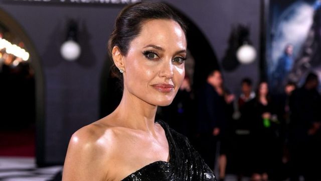 angelina-jolie-maleficent-mistress-of-all-evil-premiere